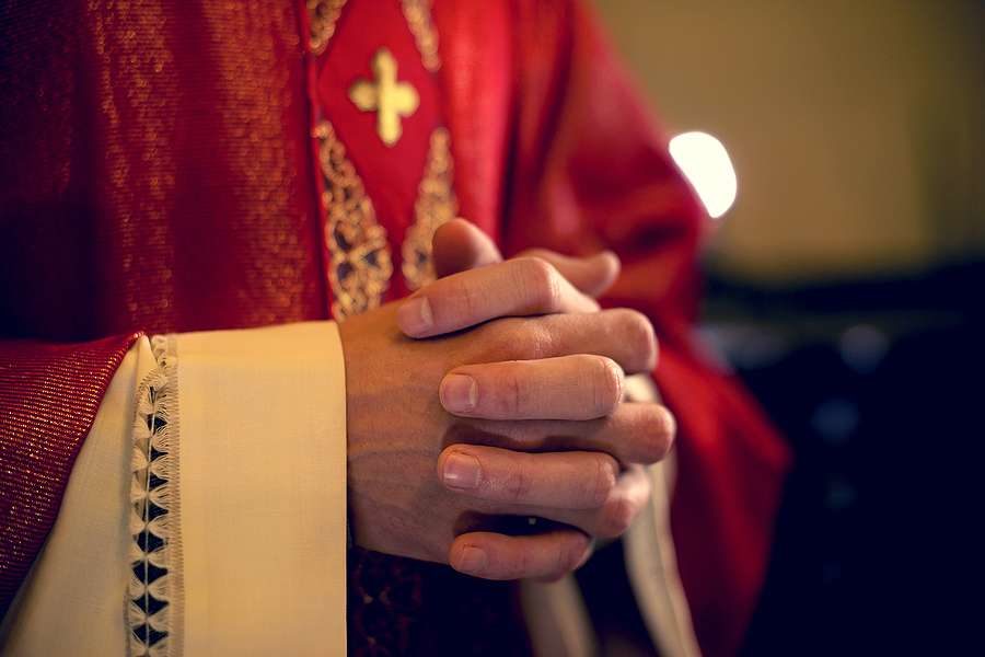 Suspenden a un sacerdote en Costa Rica por oficiar misa Novus Ordo en latín