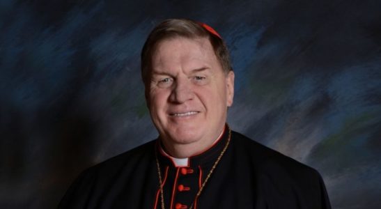 El cardenal Tobin permite ‘misas del Orgullo Gay’ en su diócesis