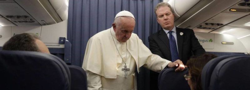 El Papa prohibió que se le preguntase sobre el asunto Viganò en el avión