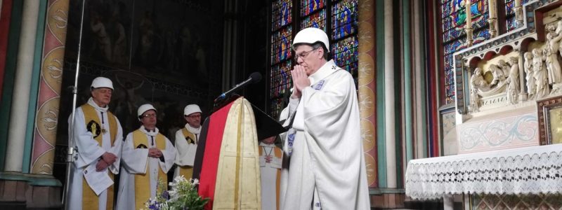Primera misa en Notre Dame tras el incendio