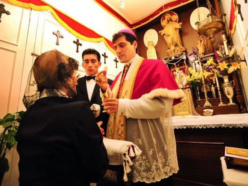 El obispo de Bilbao excomulga a Pablo de Rojas