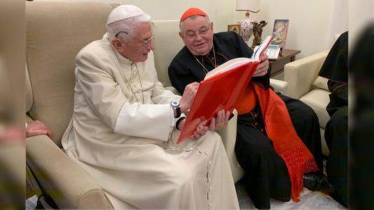 Los obispos checos visitan a Benedicto XVI