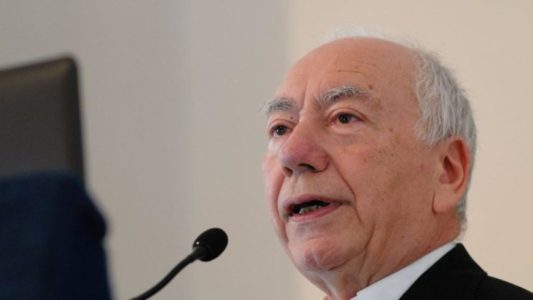 El cardenal Coccopalmerio propone hacer el sínodo ‘deliberativo’, no ‘consultivo’