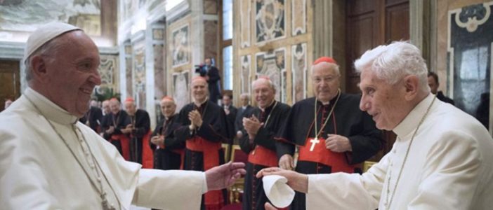 Benedicto XVI contemplativo