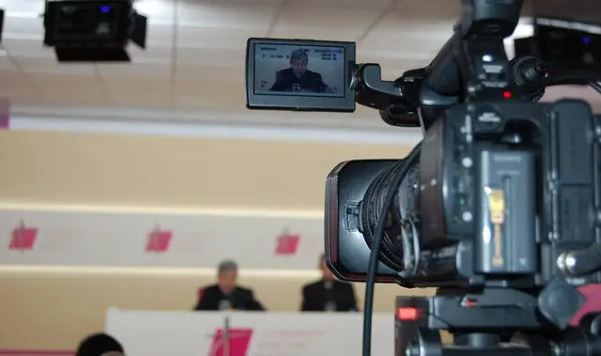 La Iglesia española da públicamente las gracias a los medios