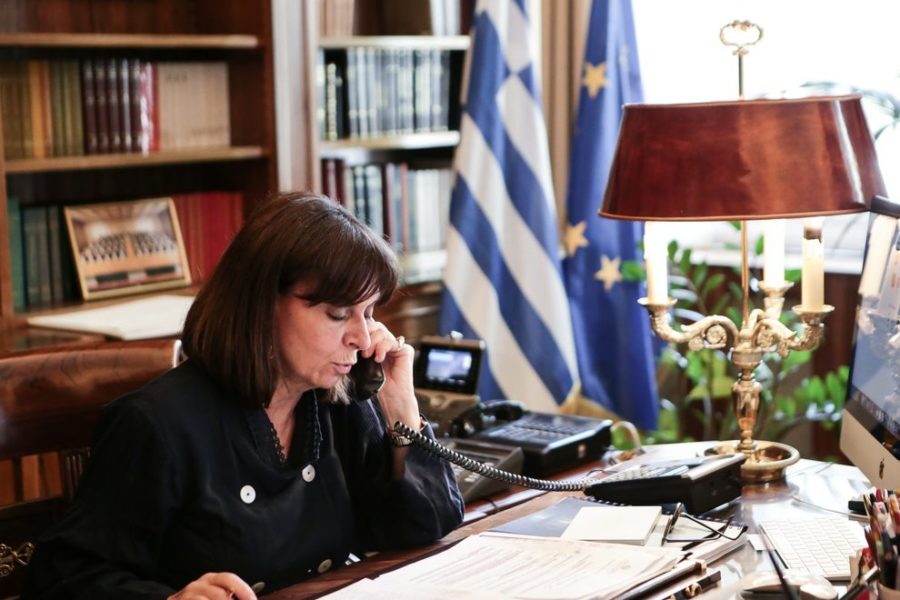 La presidenta de Grecia invita al Papa a su país y hablan sobre Santa Sofía