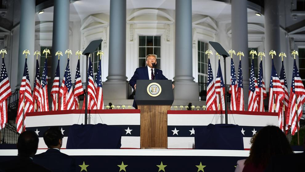 La Convención Republicana fue clausurada con un Ave María