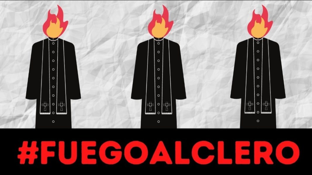 ‘Fuego al clero’, el último ataque a la Iglesia en las redes sociales