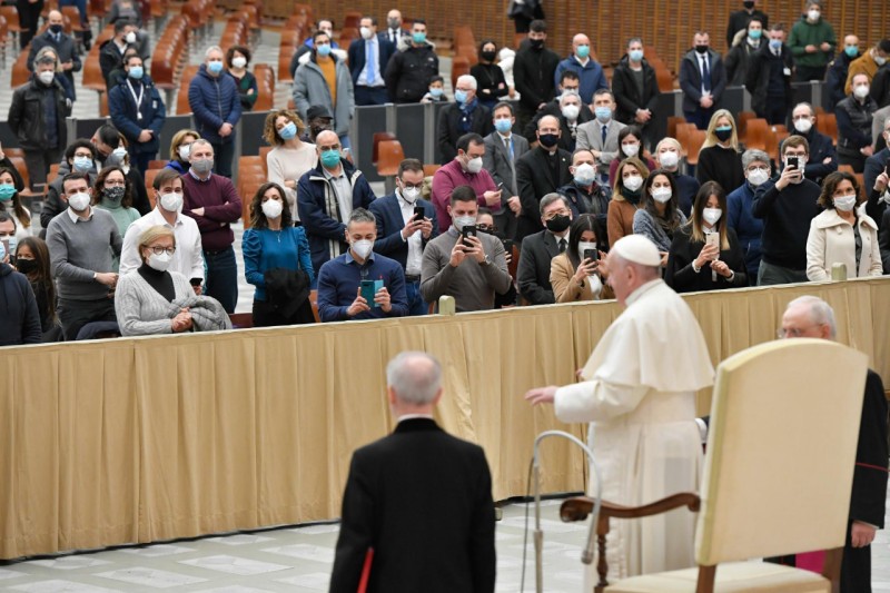 Francisco, a los empleados del Vaticano: «Aquí no se despide a nadie»