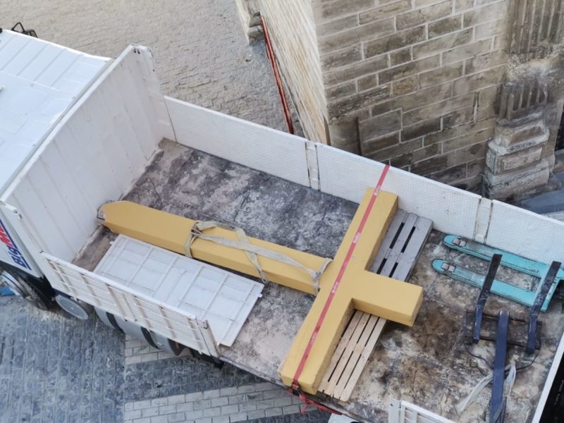 El ayuntamiento de un pueblo español derriba una cruz por ser «franquista»