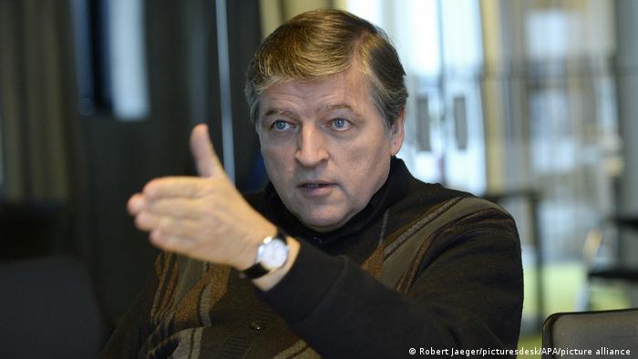 Sacerdotes austriacos se declaran en rebelión contra el “no” a las bendiciones de uniones gays