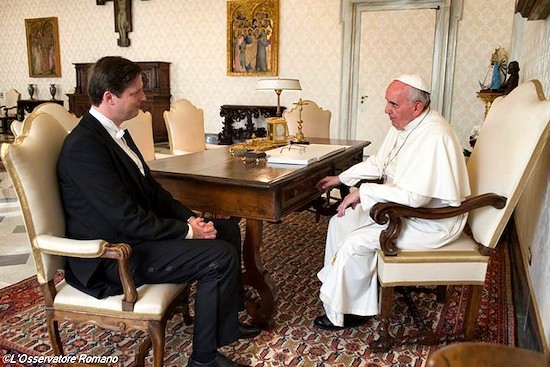 Eduardo de Habsburgo habla de los éxitos de la política húngara de apoyo a las familias