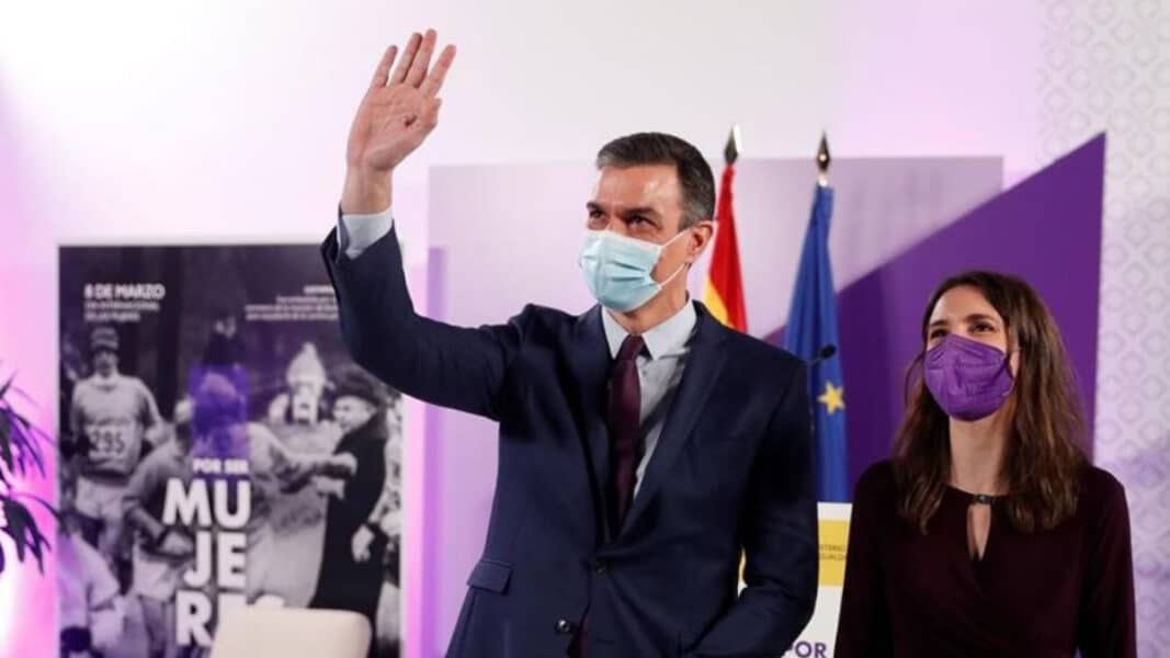 El portavoz de los obispos critica la ‘ley trans’: «Transforma el sentimiento en categoría jurídica»