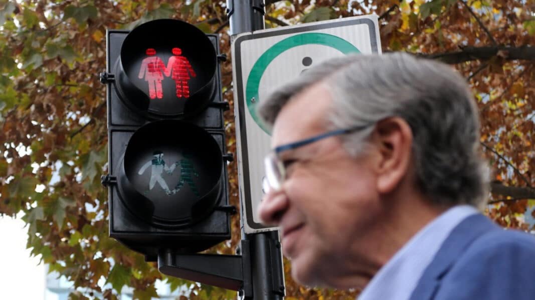 Un candidato a presidir Chile, del Opus Dei, tibio ante el ‘matrimonio’ gay