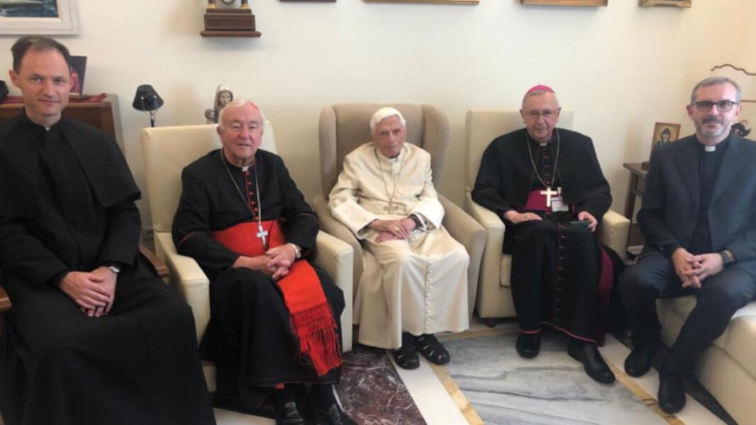 Benedicto XVI se unirá a la Consagración de Rusia y Ucrania