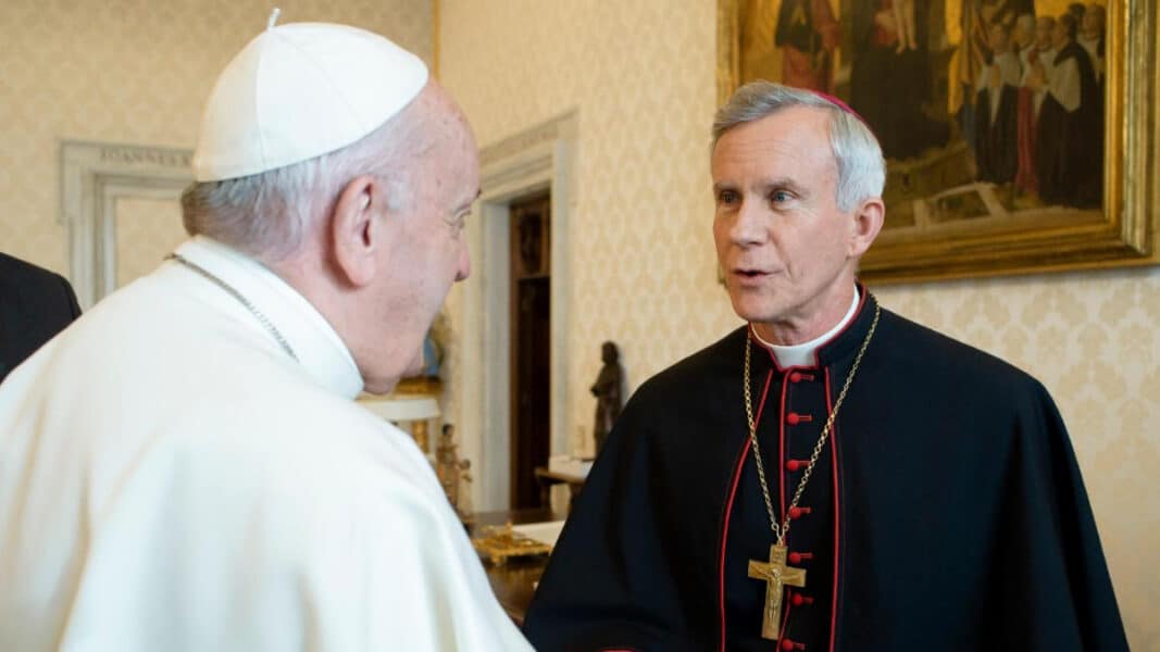 Strickland cruzada rosarios