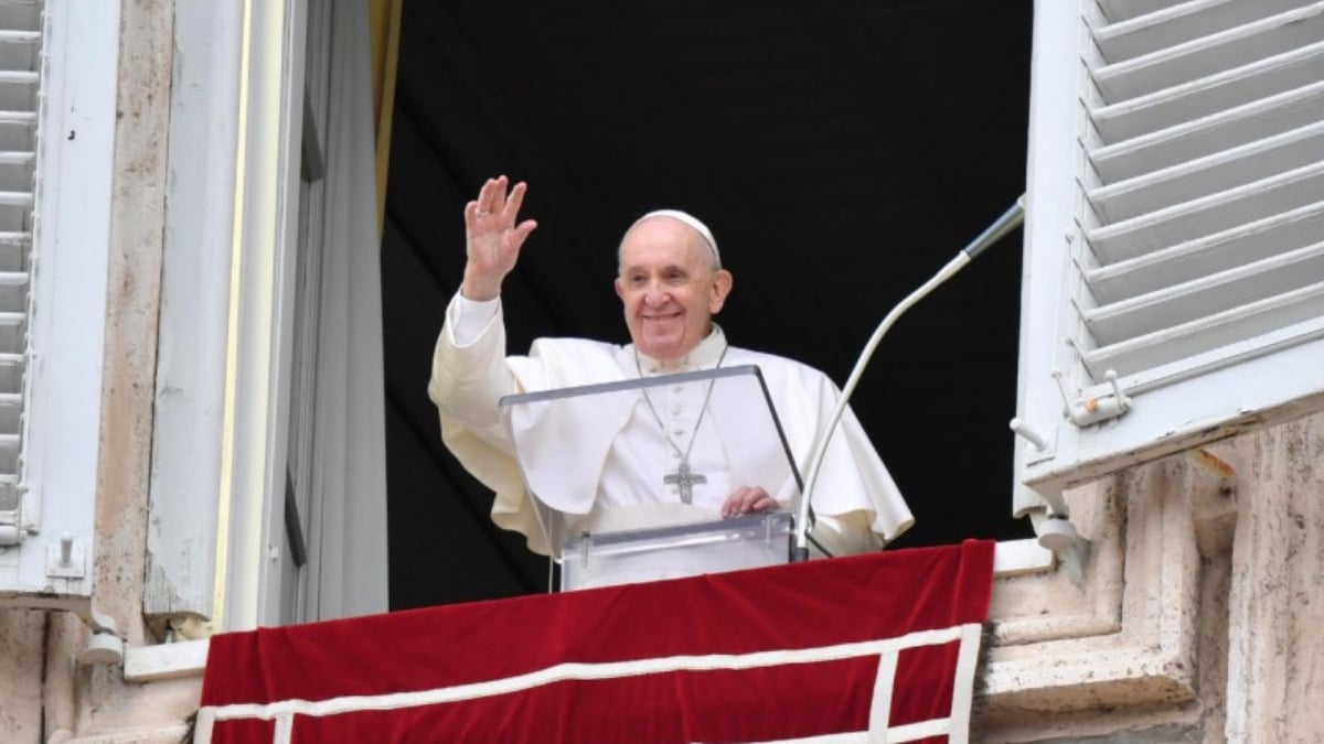 Papa Francisco cristianos sillón