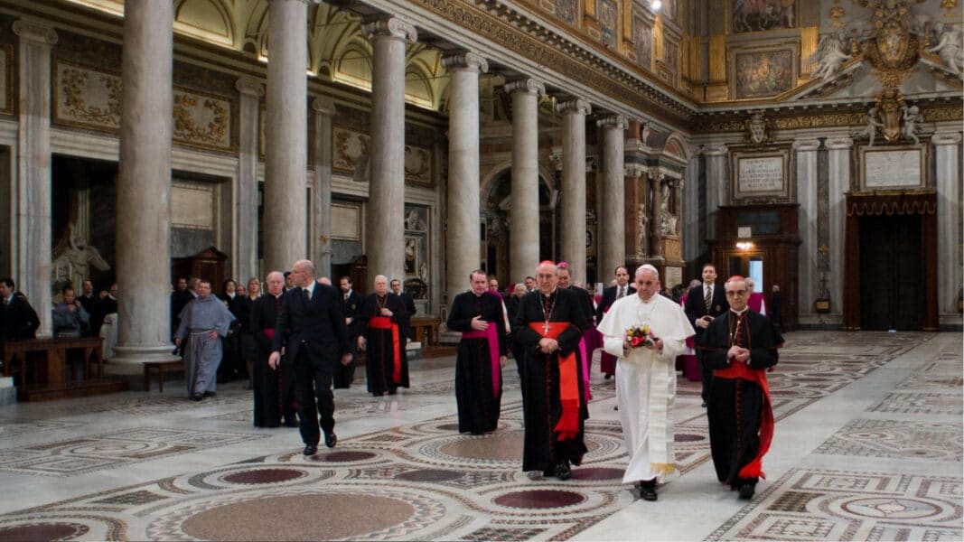 La basílica romana Santa María la Mayor, comisariada