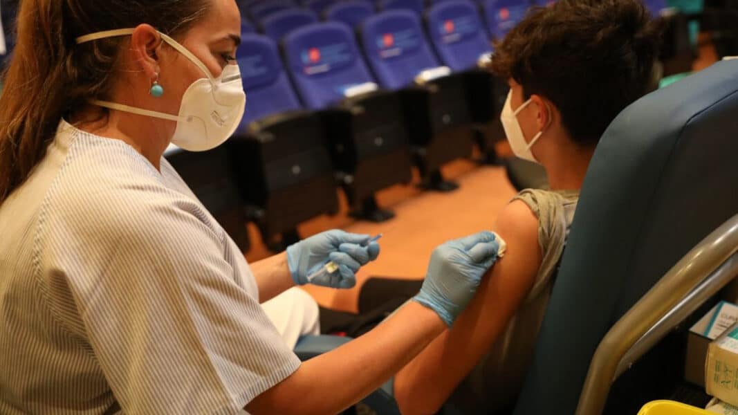 coronavirus vacunas del Pino