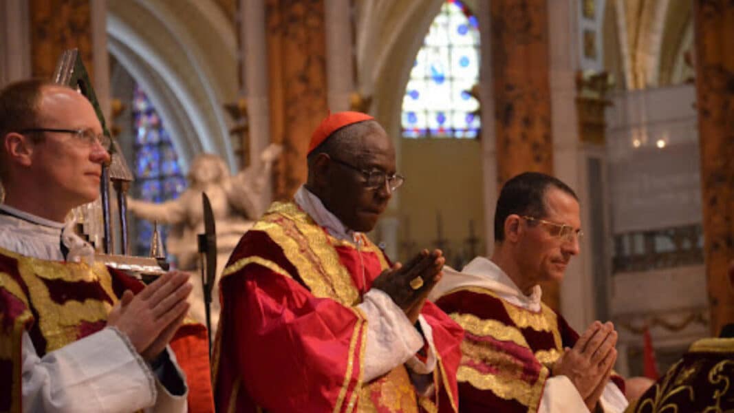 Cardenal Sarah Misa Tradicional