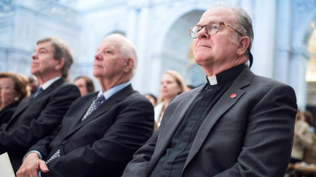 Se puede ser abortista y católico, asegura un prestigioso jesuita de EEUU