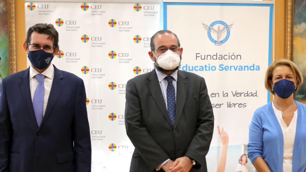 El CEU y Fundación Servanda unen fuerzas para ofrecer un máster en Dirección de Centros Educativos Católicos
