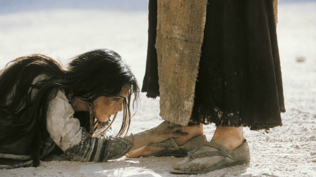 «El que esté sin pecado, que le tire la primera piedra»