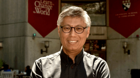 Obispo Stephen Chow de Hong Kong