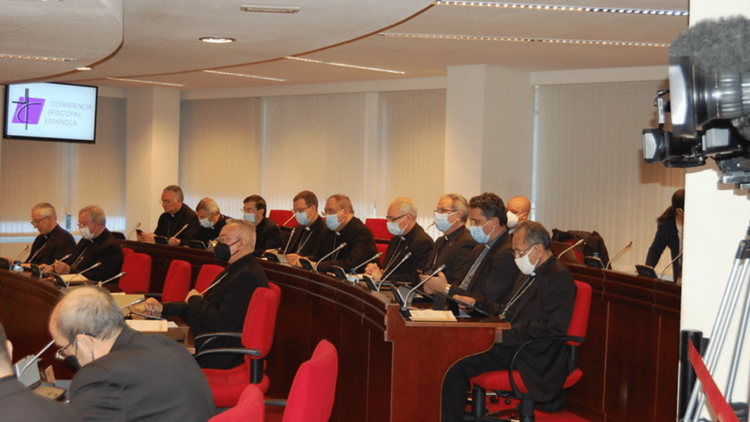 Los obispos españoles animan a movilizarse en favor de la vida