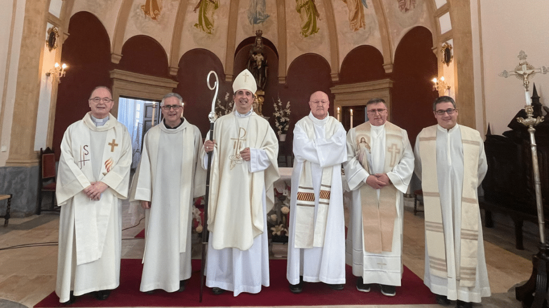 El obispo de la diócesis de Mondoñedo-Ferrol reajusta el organigrama y crea la vicaría para la sinodalidad