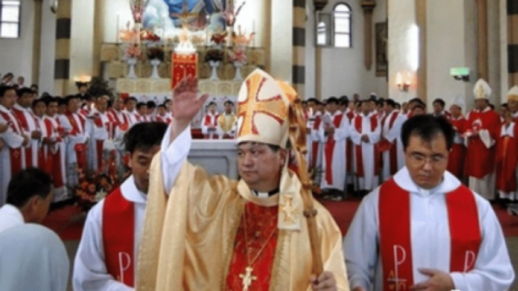 Fallece un obispo chino nombrado por Benedicto XVI por un ataque al corazón «por estrés»