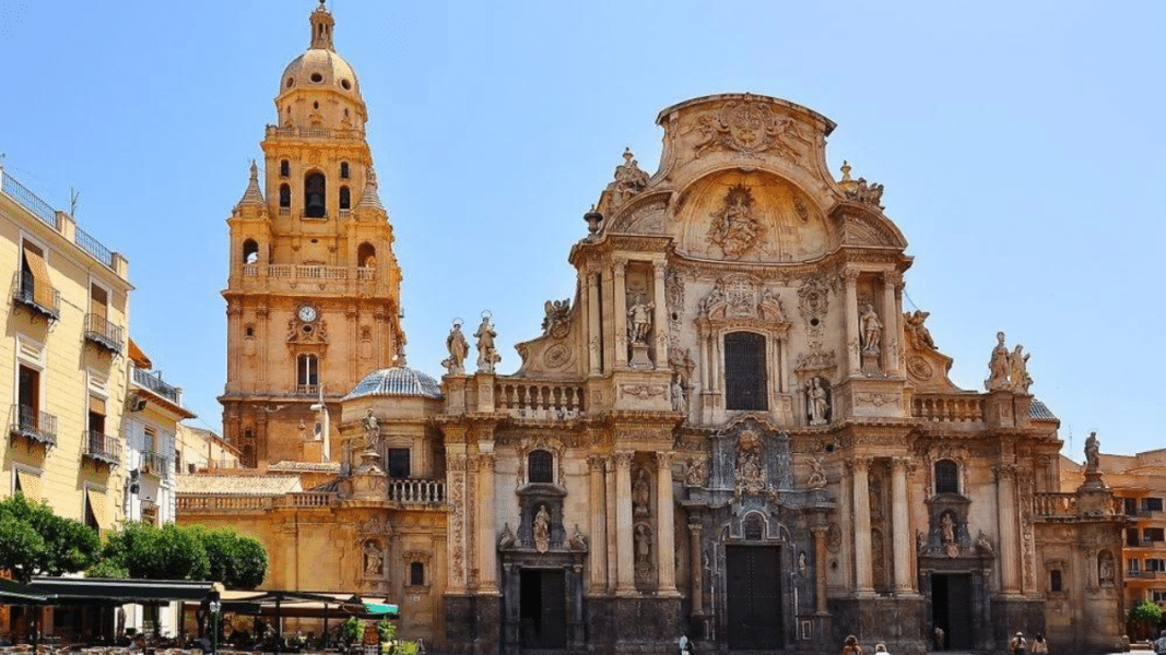 Condenan a un cura de Murcia a más de siete años de prisión por abusos