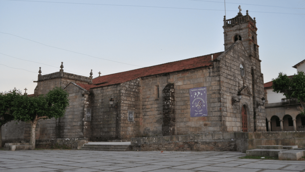 Iglesia de San Miguel de Bouzas