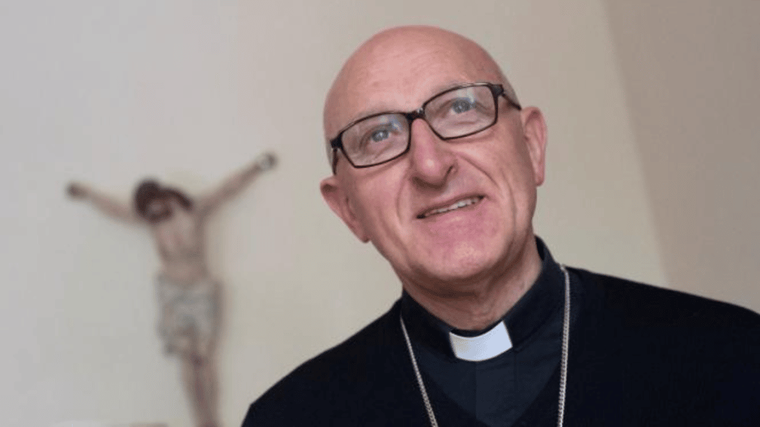 El obispo de Toulón habla de «posibles errores de discernimiento en la acogida de ciertas comunidades»