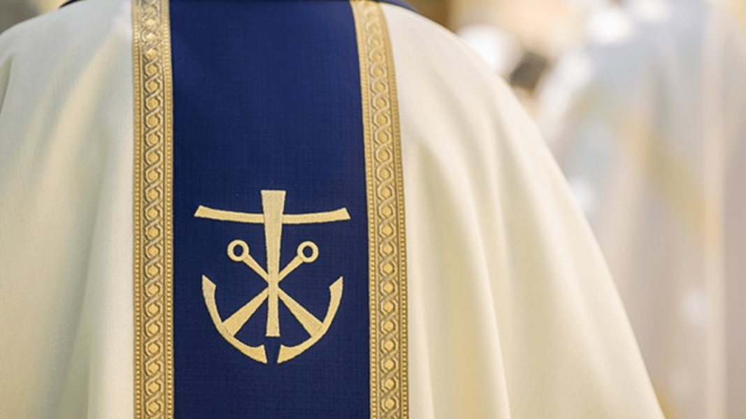 La Congregación de Santa Cruz elige por primera vez a un «Hermano» como Superior General