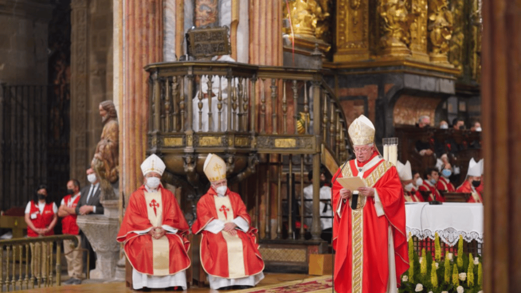 El arzobispo de Santiago pide «respetar la dignidad de la persona desde su concepción hasta la muerte natural»