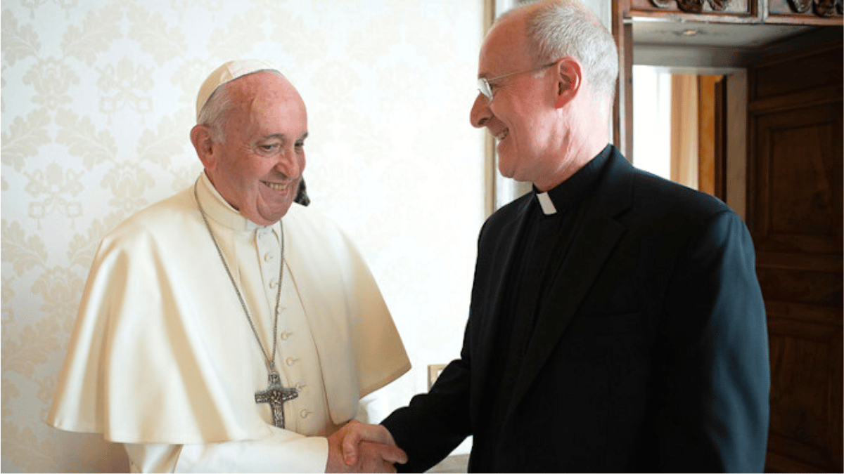 Papa Francisco y James Martin