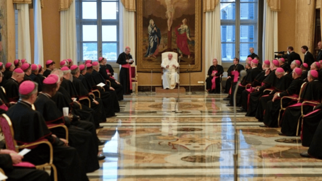 El Papa a los nuncios: «Es una tercera guerra mundial lo que estáis presenciando»