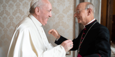 Francisco con el prelado del Opus Dei