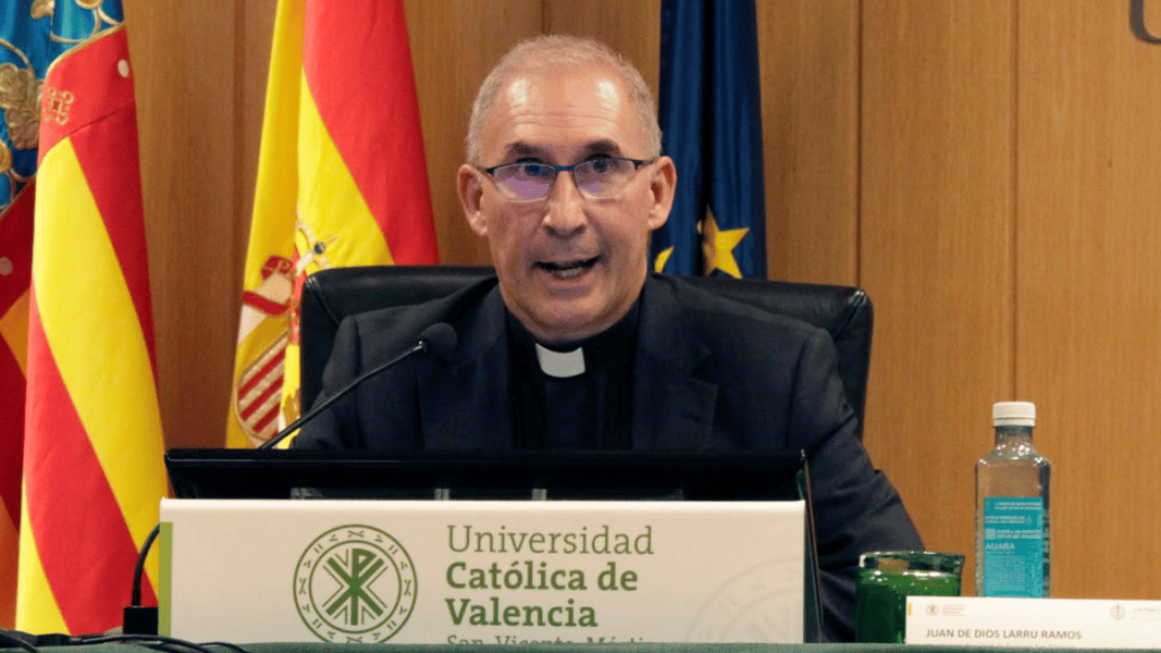 Juan de Dios Larrú: «La función del Magisterio es conservar y transmitir fielmente el contenido de la Revelación»