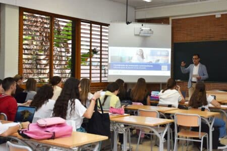 UCV clase pornografía