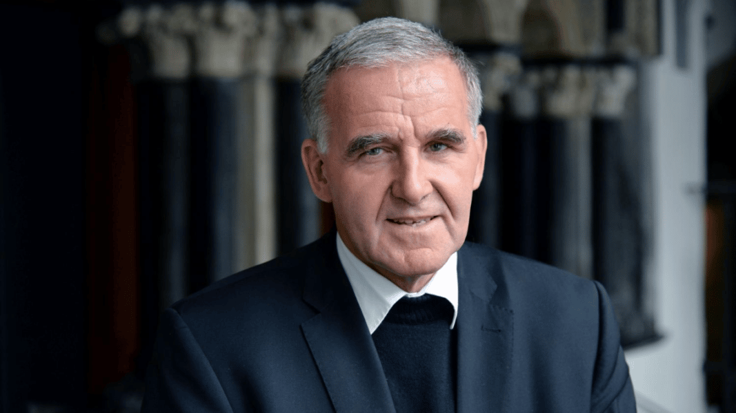 El obispo de Aquisgrán le pide a su auxiliar que presente la renuncia al Papa