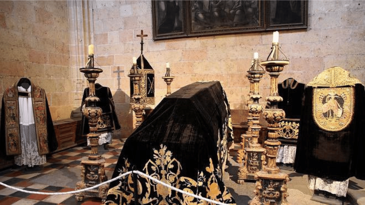 La muerte, la gran ausente en la Iglesia postconciliar La muerte, la gran ausente en la Iglesia postconciliar