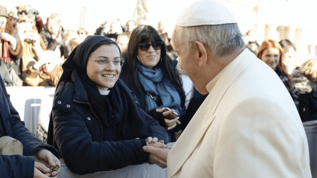Sor Cristina, la monja que ganó «La Voz» en Italia, cuelga los hábitos