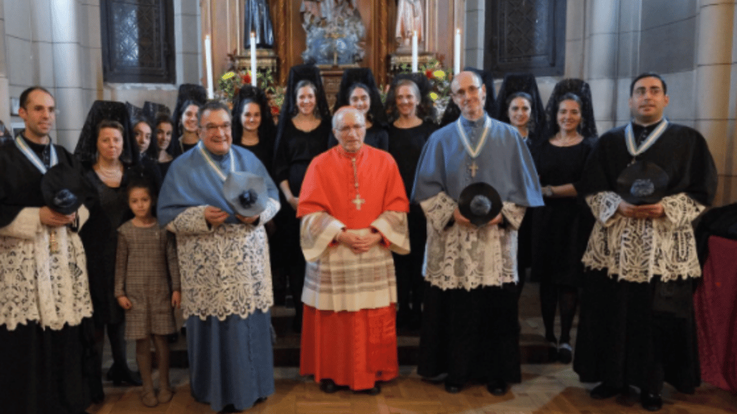 Rouco Varela participa en la confirmación de un grupo de jóvenes del ICRSS