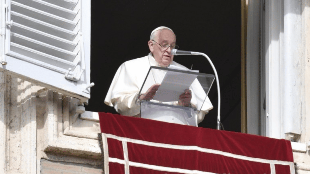 Francisco alerta de la tentación «de hacernos un Dios a nuestra medida»