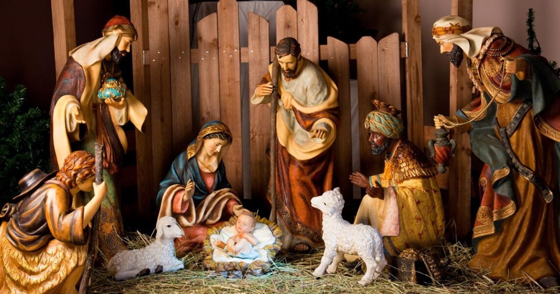 «Este es de quien dije: el que viene detrás de mí se ha puesto delante de mí, porque existía antes que yo»