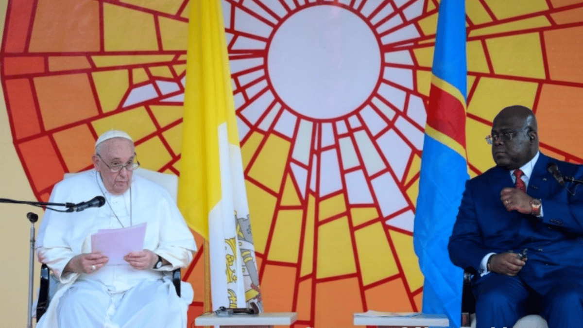 Francisco junto con el presidente de República Democrática del Congo