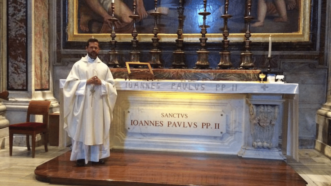 El cura de Albacete señalado por criticar el aborto: «Es bueno meter el dedo en la llaga para señalar que ese tema sigue abierto»