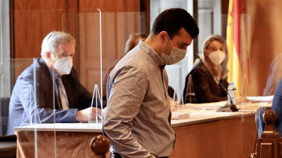 En busca y captura un cura de Vigo condenado a 32 años de cárcel por abusos